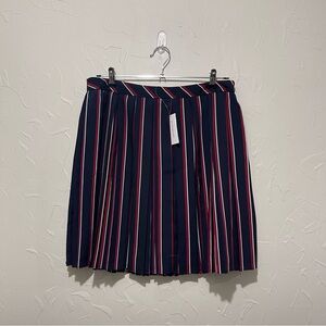 NWT Banana Republic navy striped pleated mini skirt (size 8)